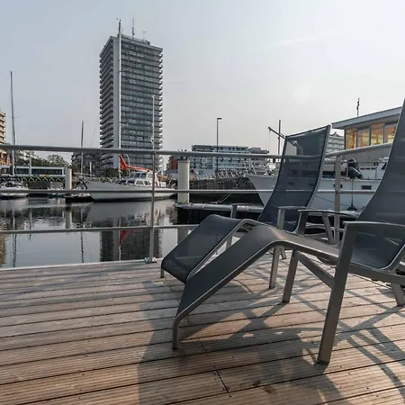 بوتيل Houseboat-oostende أوستيند